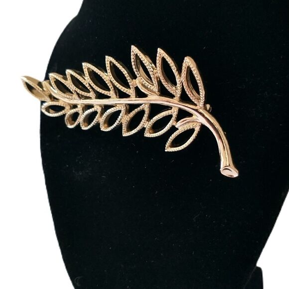 Estate EMMONS Feather Brooch Pin Open Work Leaf Filigree Blonde Gold Tone MCM - Picture 5 of 16